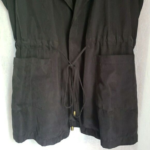 Active USA Hooded Vest Black Sleeveless Women Size M Whimsy Goth Grunge - Picture 3 of 10